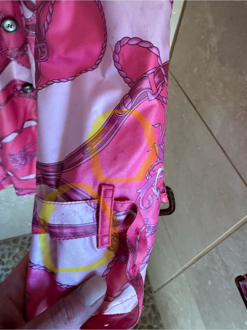 🎉HP🎉Limited Ed. Burberry Hot Pink Raincoat!😱 - Picture 9 of 16